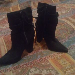 Black heel boots